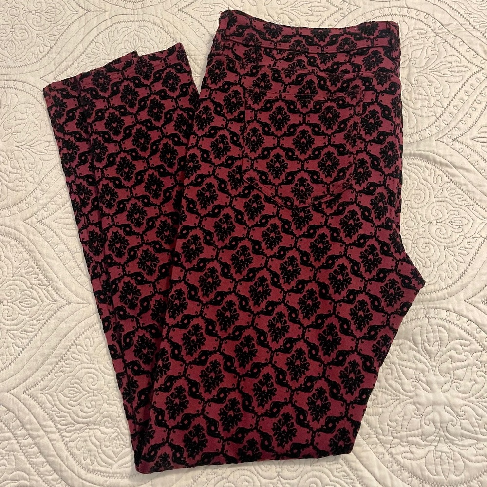 Celebrity Pink skinny pants